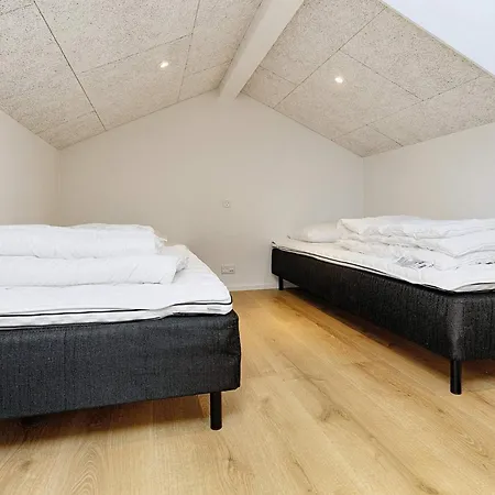 5 Star In Lokken-by Traum *