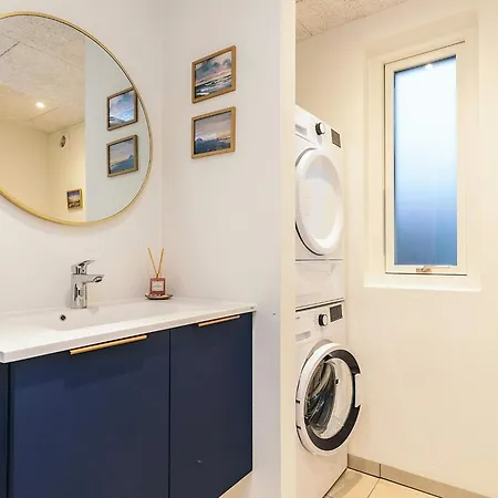 5 Star In Lokken-by Traum *