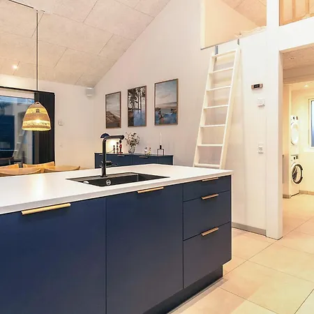 5 Star In Lokken-by Traum *